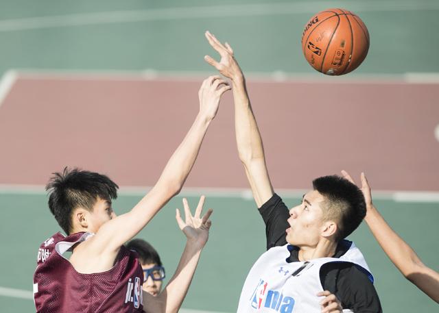 亚洲三级免费