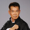 T恤裤和舞蹈教室