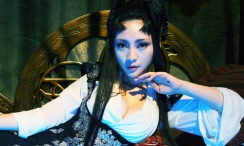 依雯妮妮
